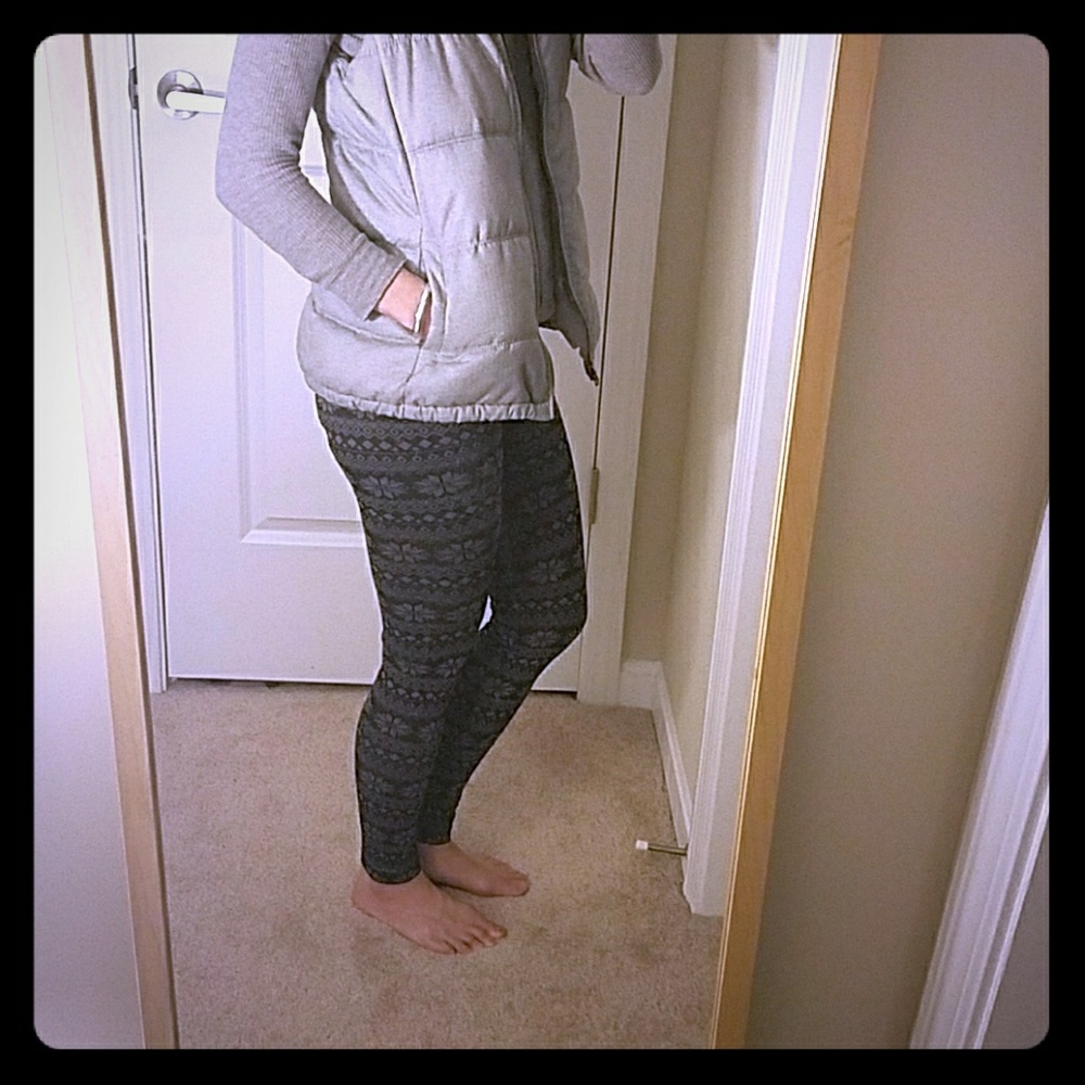 Winter pattern leggings (or free w any purchase)